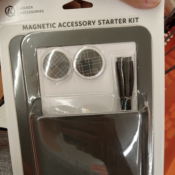 Magnetic accessory starter kit - Picture 3 of 3